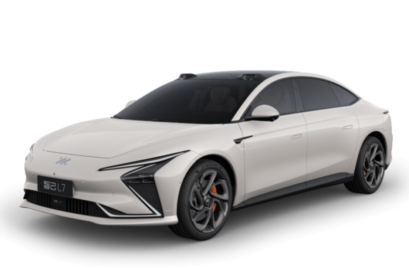 Phó Chủ tịch Geely chỉ trích ngành ô tô Trung Quốc Và vẻ ngoài của IM L7