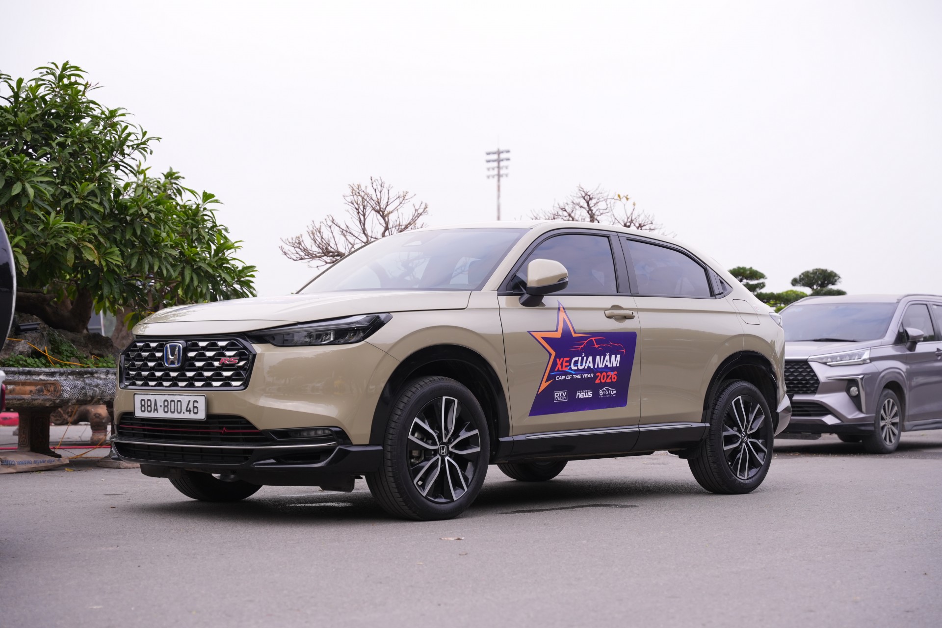 Xe Của Năm 2026: Honda HR-V e:HEV RS hoạt động êm ru và mượt mà Honda HR-V e:HEV RS là một trong những mẫu xe nằm trong danh sách bình chọn trong chương trình Xe Của Năm 2026