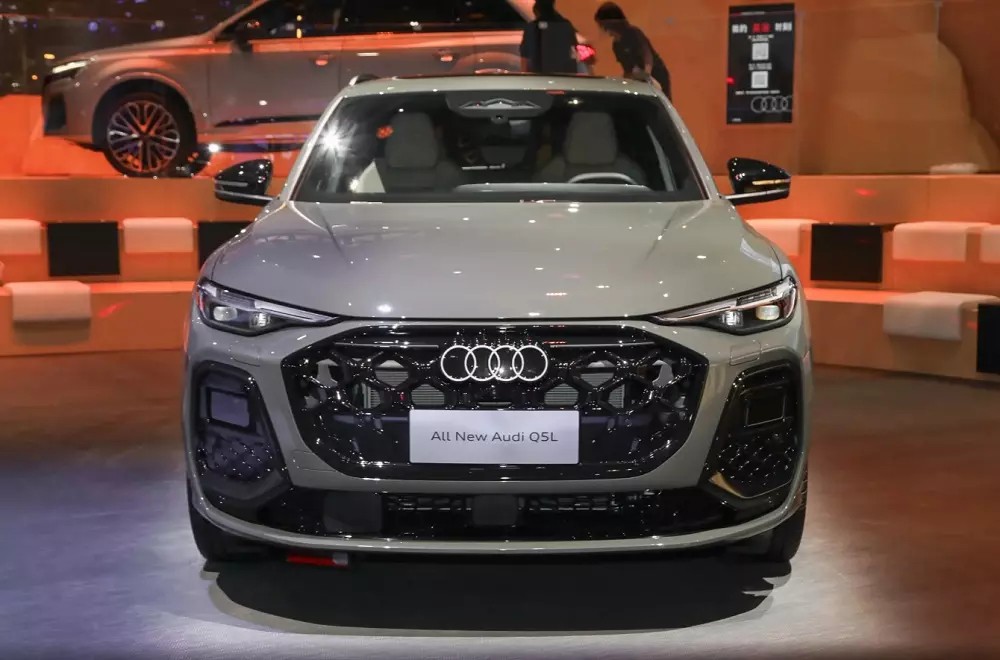 Audi Q5L 2026 nâng cấp công nghệ an toàn hợp tác cùng Huawei Audi Q5L 2026 nâng cấp công nghệ an toàn hợp tác cùng Huawei
