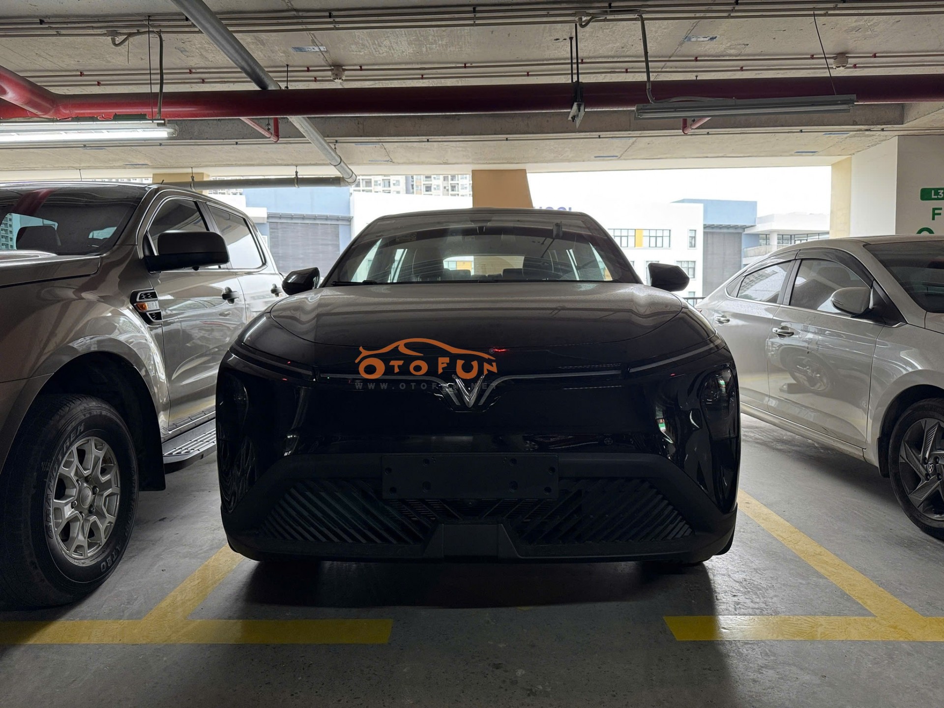 Xem nhanh ảnh thực tế VinFast Limo Home Xem nhanh ảnh thực tế VinFast Limo Home
