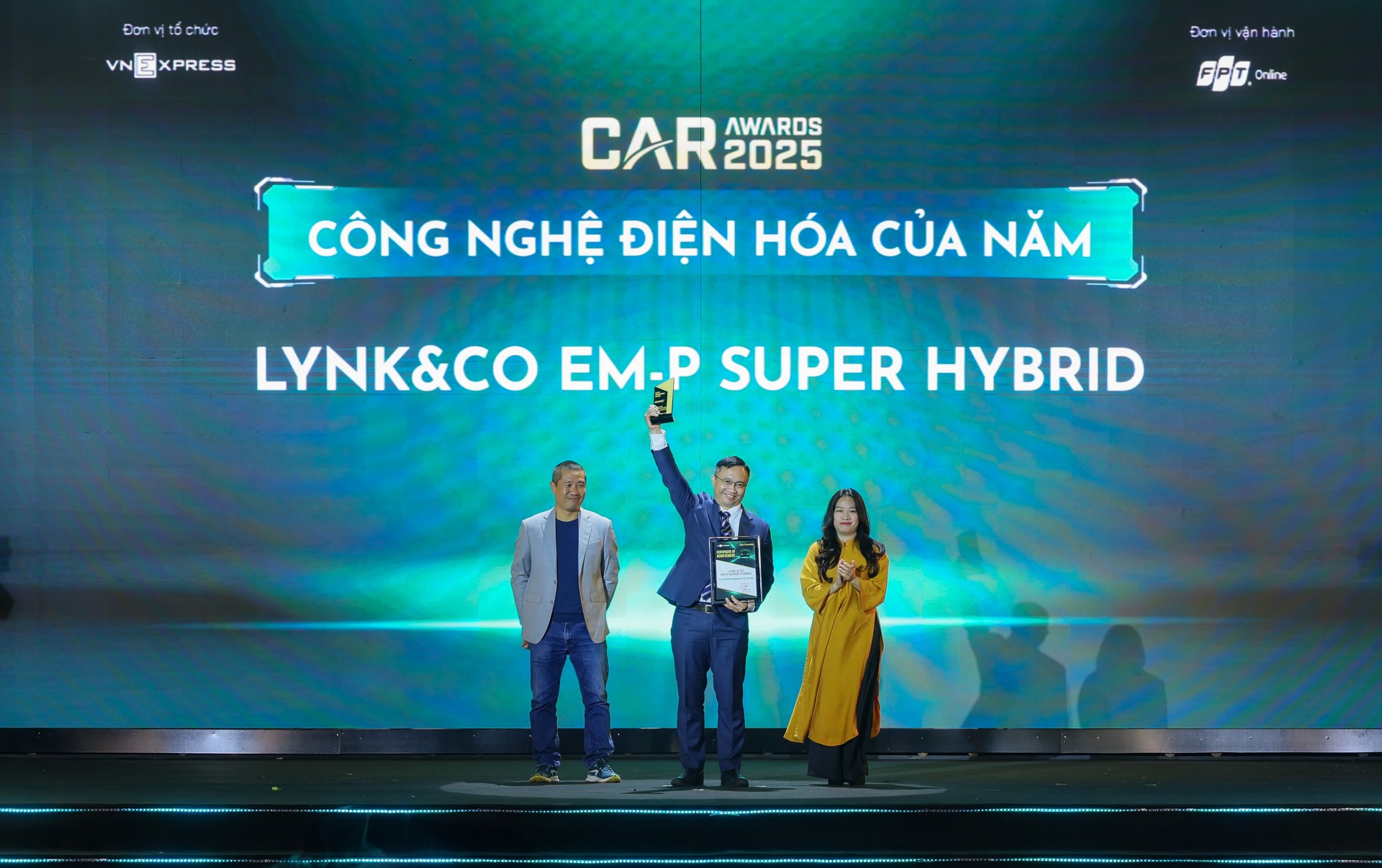 Công nghệ EM-P Super Hybrid của Lynk & Co giành giải thưởng công nghệ duy nhất tại Car Awards 2025 Công nghệ EM-P Super Hybrid của Lynk & Co giành giải thưởng công nghệ duy nhất tại Car Awards 2025