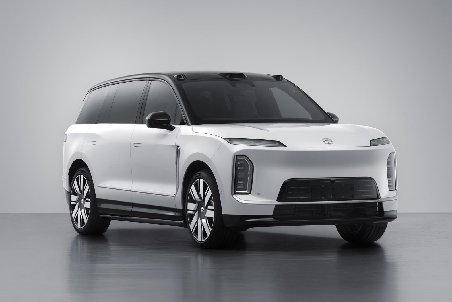 Đây sẽ là mẫu xe điện mới dài 5,37 mét, Phía trước của SUV điện Nio ES9