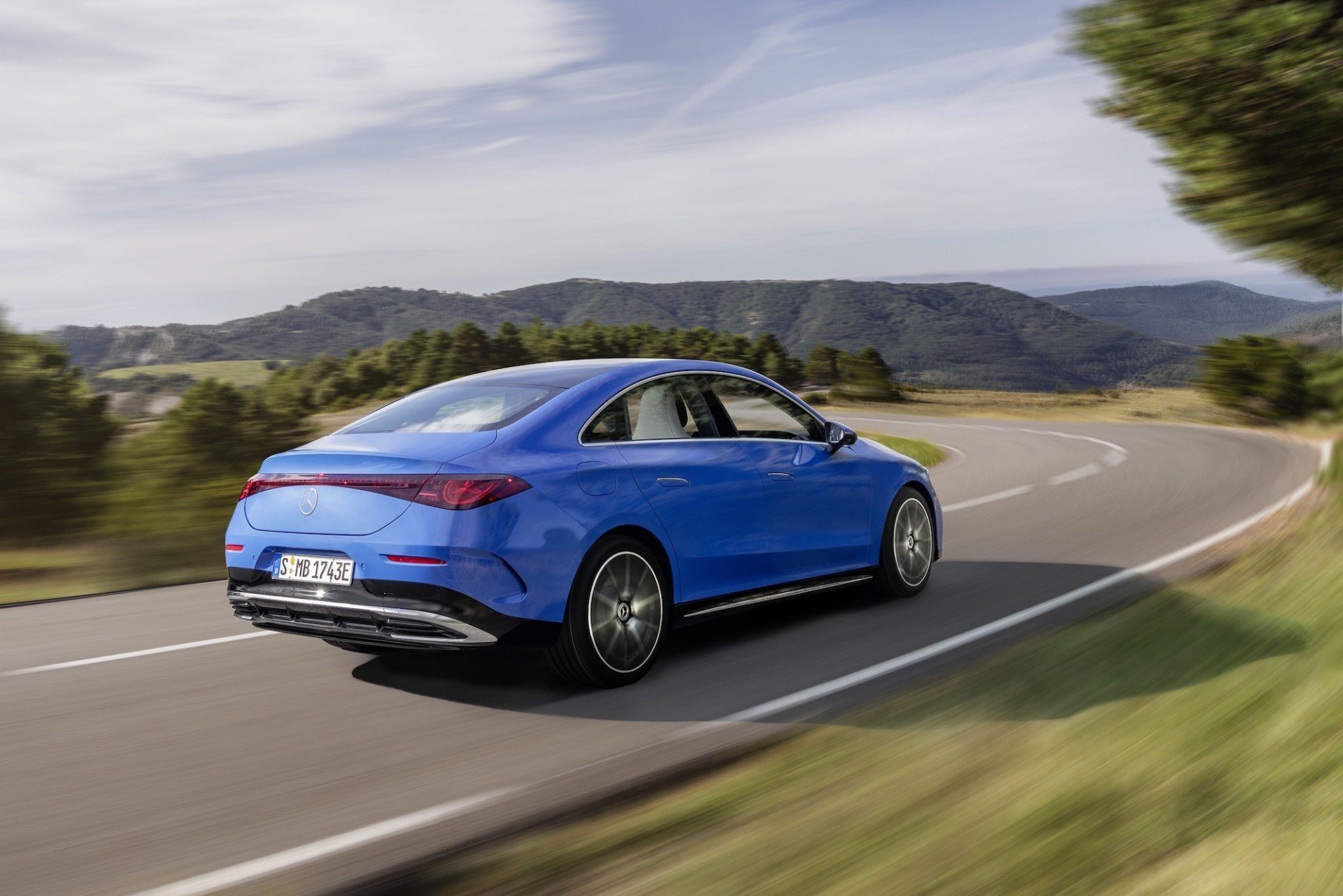 Mercedes-Benz CLA chạy điện thế hệ mới giành giải thưởng Xe của Năm tại Châu Âu 2026 Phía sau của Mercedes-Benz CLA thế hệ mới