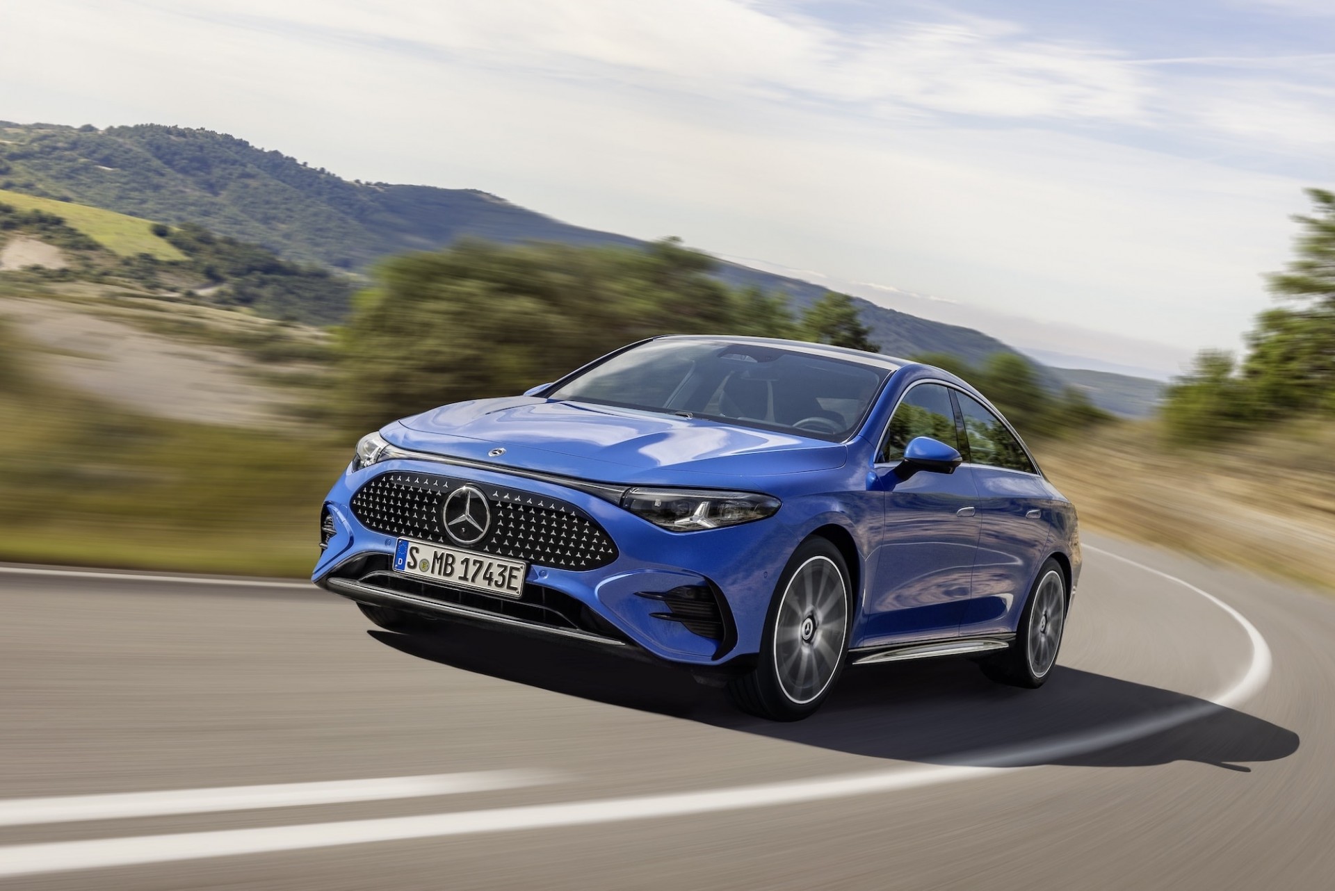 Mercedes-Benz CLA chạy điện thế hệ mới giành giải thưởng Xe của Năm tại Châu Âu 2026 Phía trước của Mercedes-Benz CLA thế hệ mới