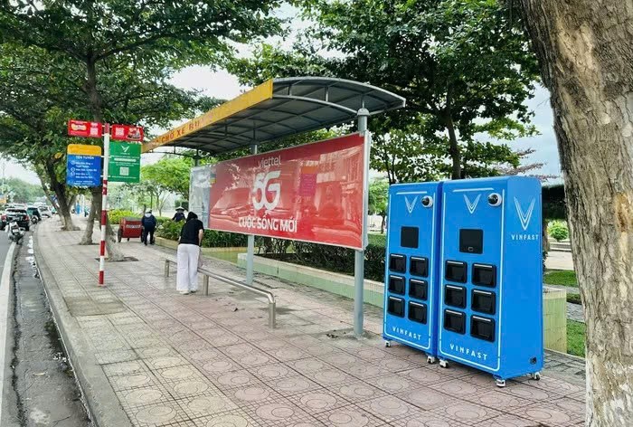 VinFast cũng cho biết đã hoàn tất lắp đặt 4.500 trạm đổi pin đầu tiên
