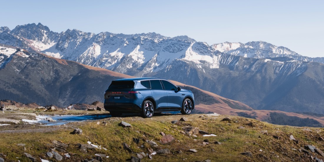 SUV điện Nissan NX8 lộ diện với thiết kế bắt mắt, trang bị nhiều công nghệ tại Trung Quốc Phía sau của Nissan NX8 2026