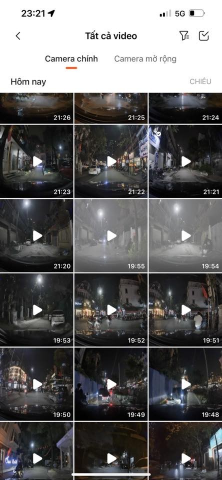 Đỗ xe bên đường bị vật nhọn cào xước, người phụ nữ phản ánh thì nhận được sự thách thức Đỗ xe bên đường bị vật nhọn cào xước, người phụ nữ phản ánh thì nhận được sự thách thức
