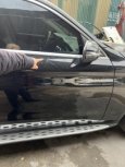Đỗ xe bên đường bị vật nhọn cào xước, người phụ nữ phản ánh thì nhận được sự thách thức