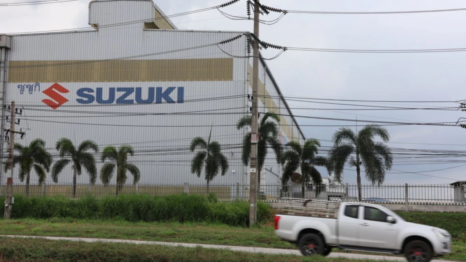Suzuki rút khỏi sản xuất ô tô tại Thái Lan, nhà máy sang tay Ford Suzuki rút khỏi sản xuất ô tô tại Thái Lan, nhà máy sang tay Ford