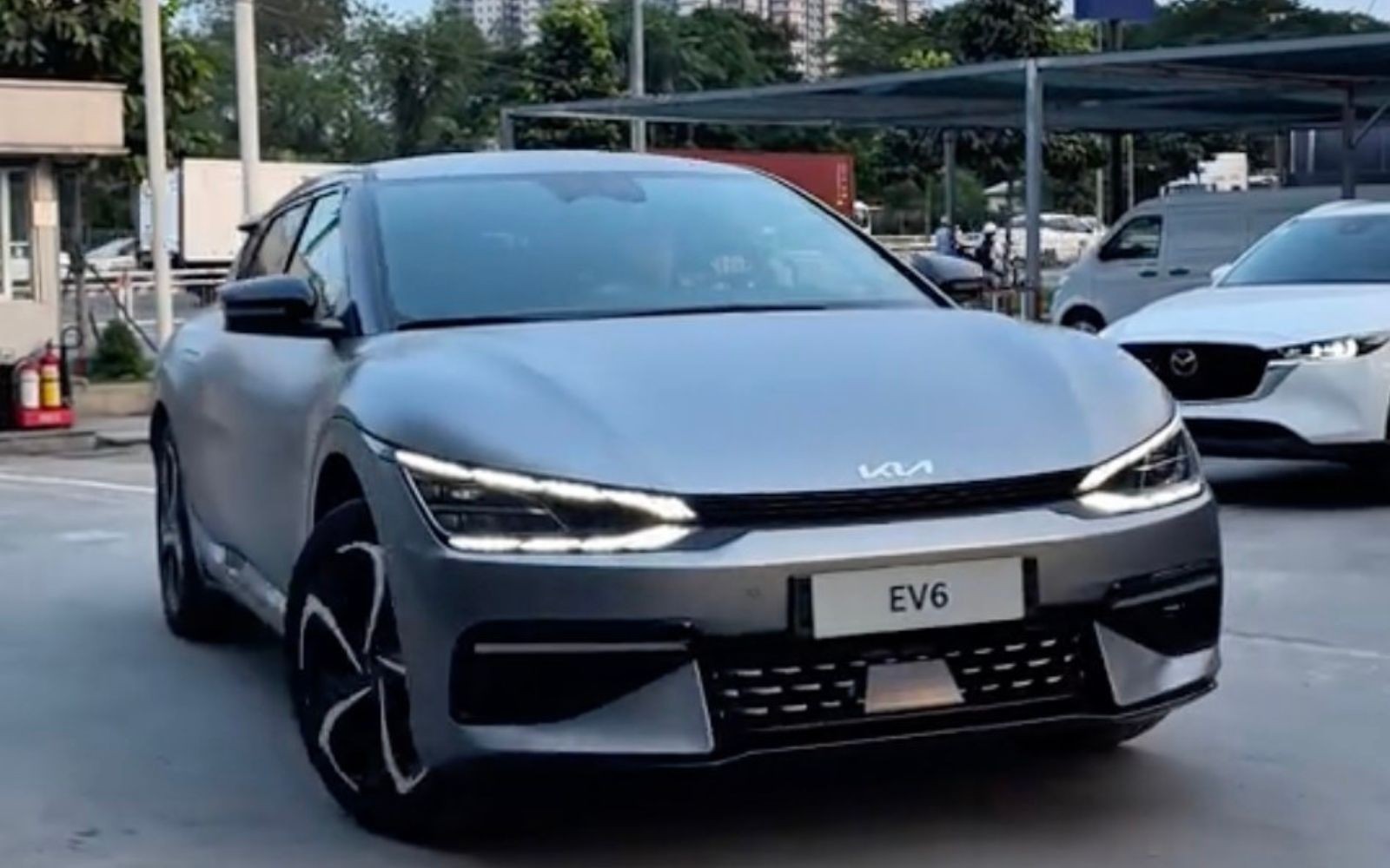 Xe điện Kia EV6 độc nhất tại Việt Nam rao bán giá ngang SUV cỡ lớn