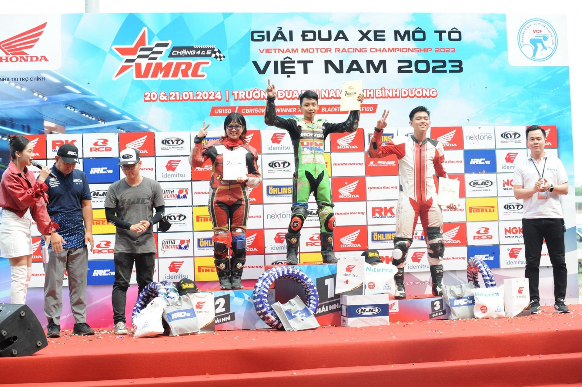 Nữ tay đua trẻ nhất Việt Nam: 'Mình muốn bay cao và đi xa hơn'