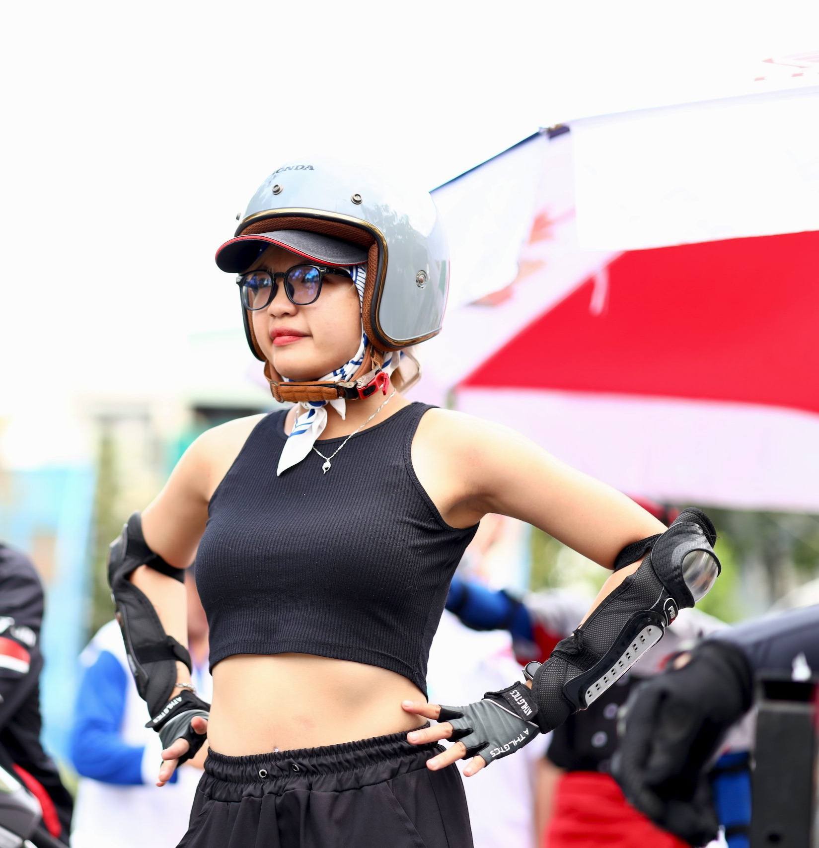 Nữ tay đua trẻ nhất Việt Nam: 'Mình muốn bay cao và đi xa hơn'