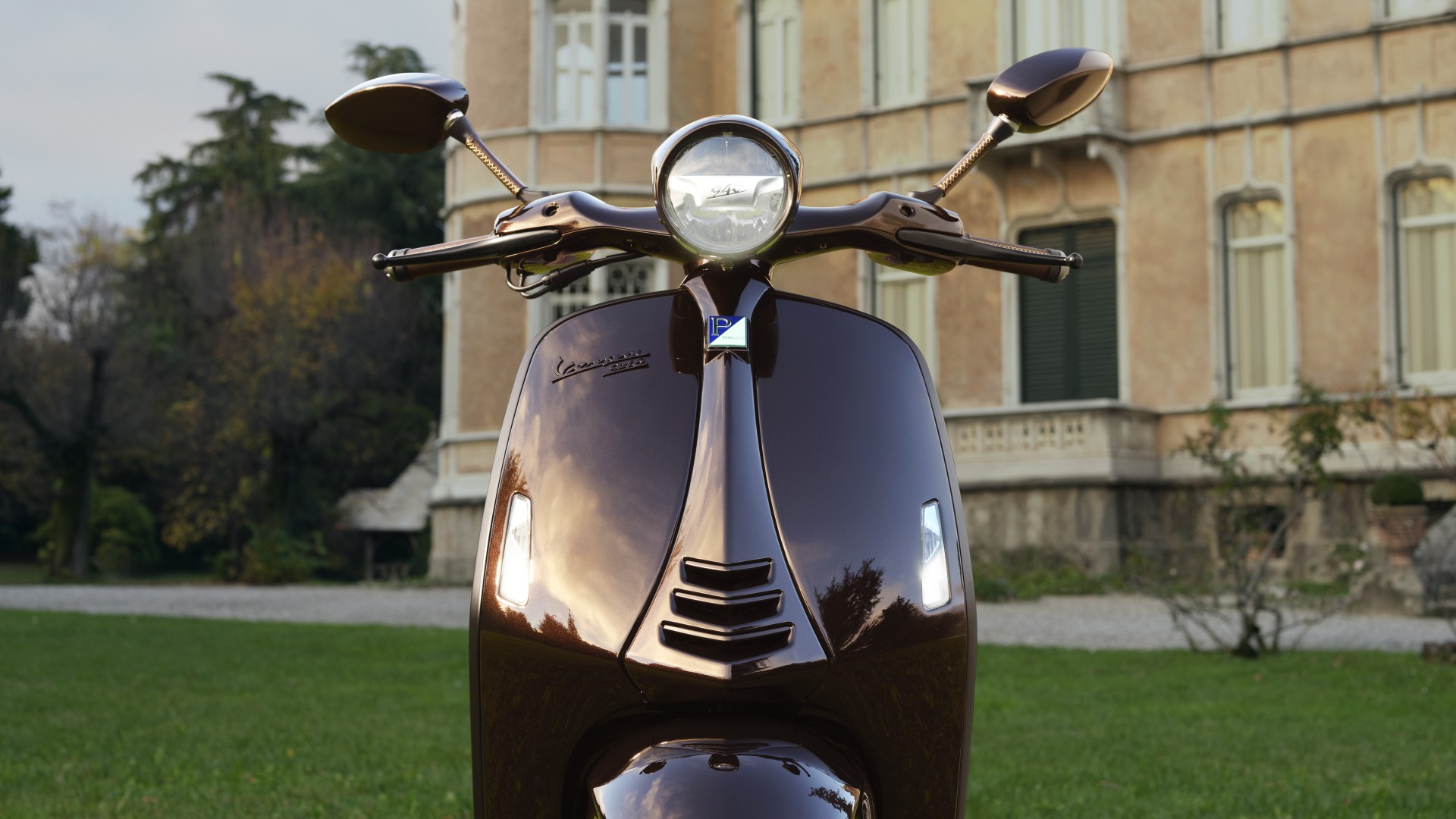 Vespa 946 Horse 2026 ra mắt, chỉ 888 xe toàn cầu Vespa 946 Horse 2026 ra mắt, chỉ 888 xe toàn cầu