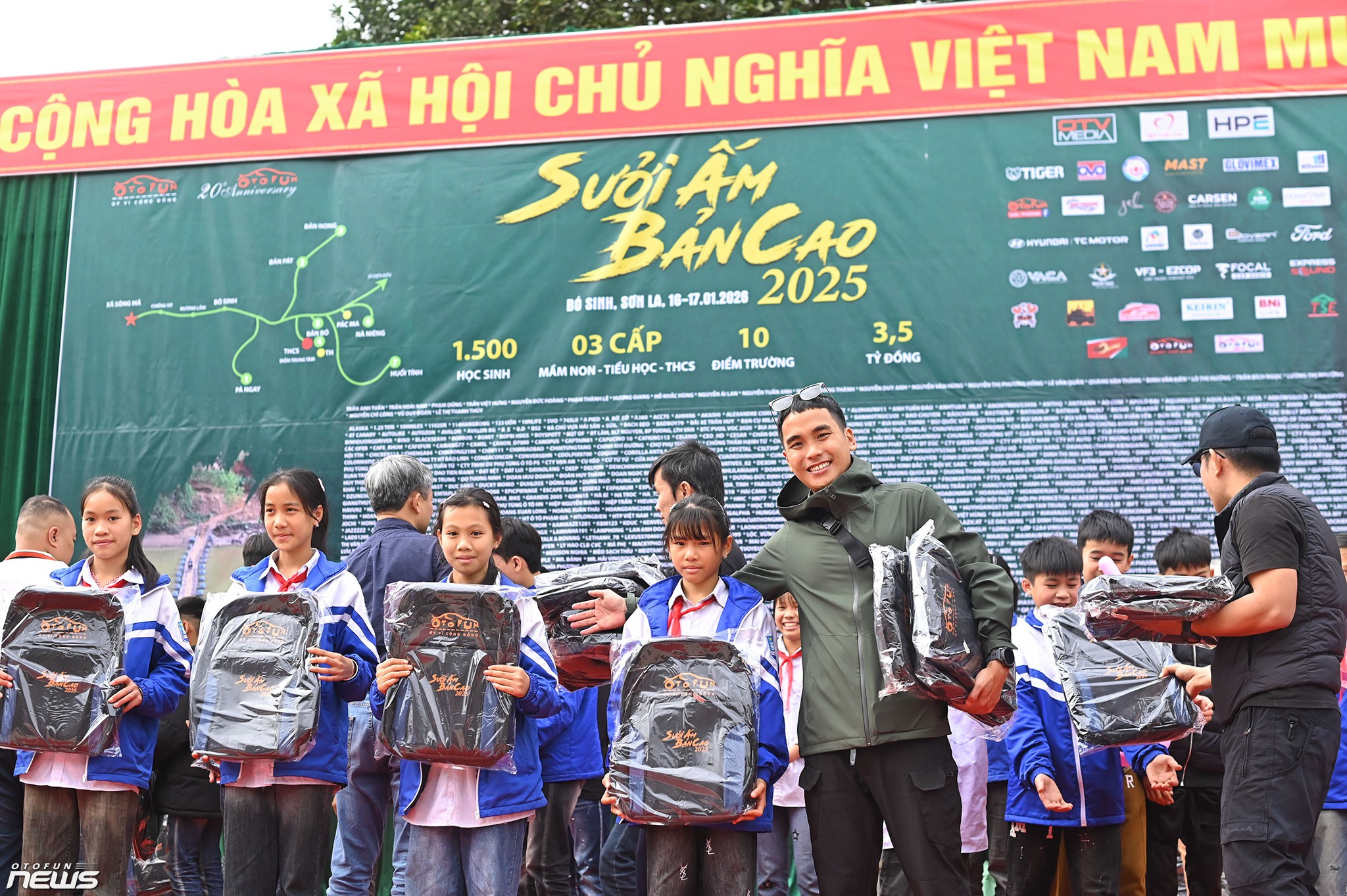 Sưởi Ấm Bản Cao (SABC) 2025 - Phần 2: Những nụ cười ở Bó Sinh