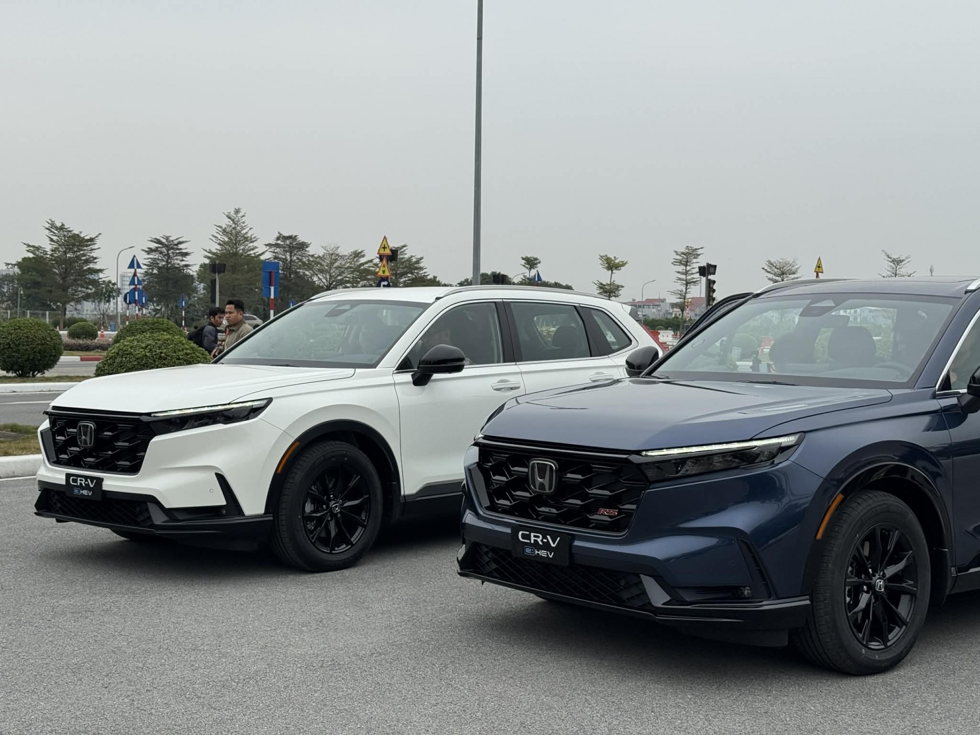 Honda CR-V e:HEV 2026 có giá bán chính thức từ 1,17 tỷ đồng Honda CR-V e:HEV 2026 có giá bán chính thức từ 1,17 tỷ đồng