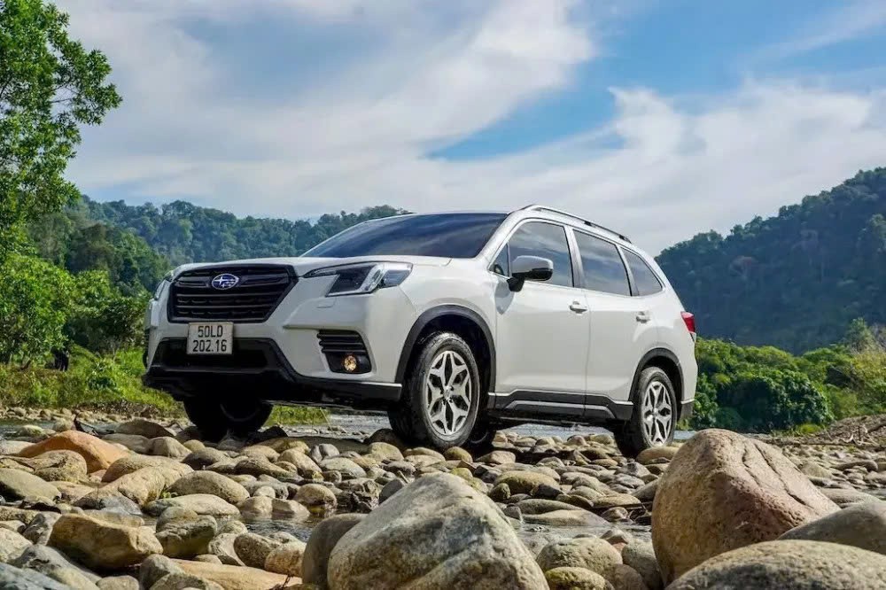 Subaru Forester giảm giá đến hơn 300 triệu đồng Subaru Forester giảm giá đến hơn 300 triệu đồng
