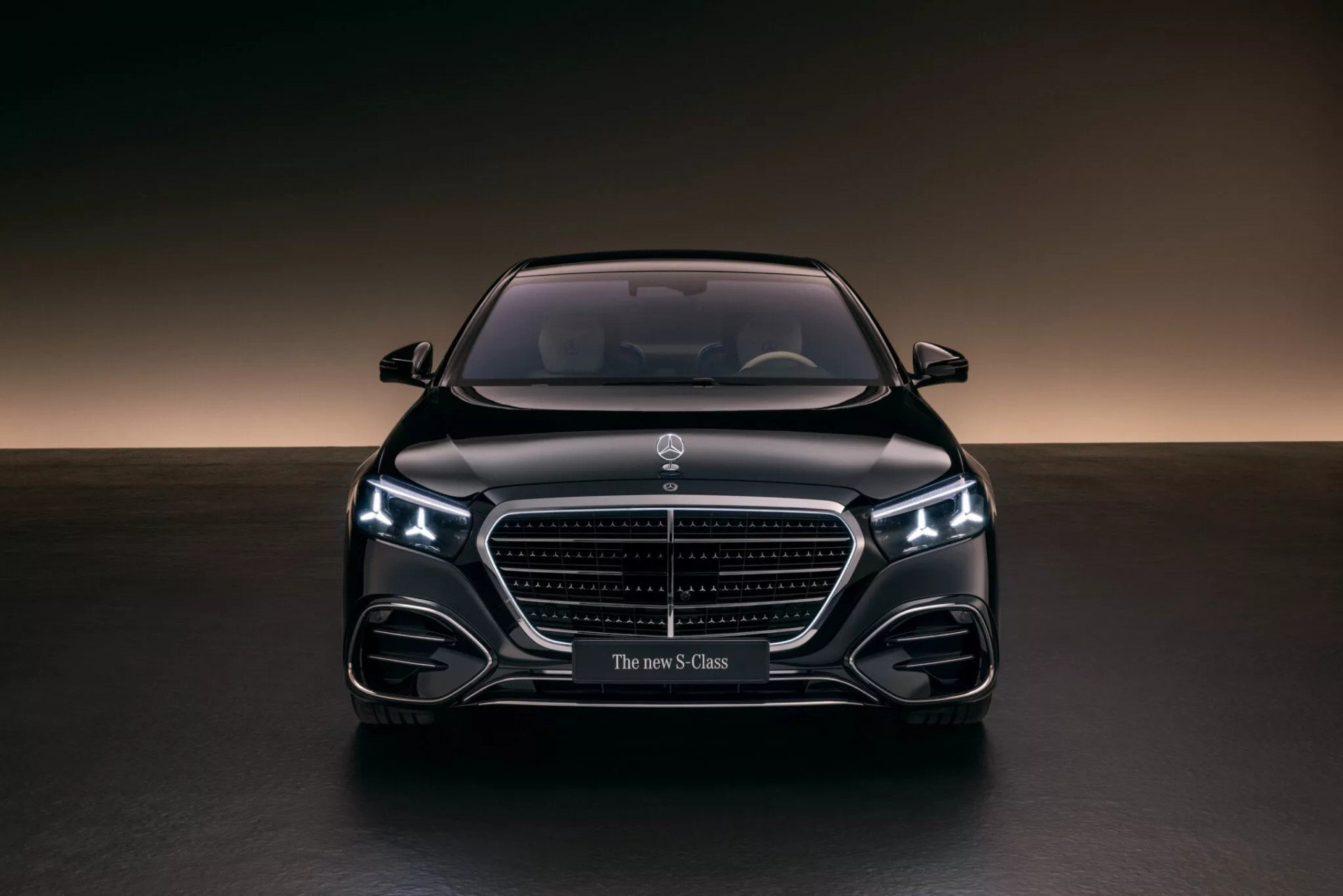 Mercedes-Benz S-Class 2027 lộ diện với nhiều màn hình công nghệ và động cơ V8 mới Phần đầu của Mercedes-Benz S-Class 2027