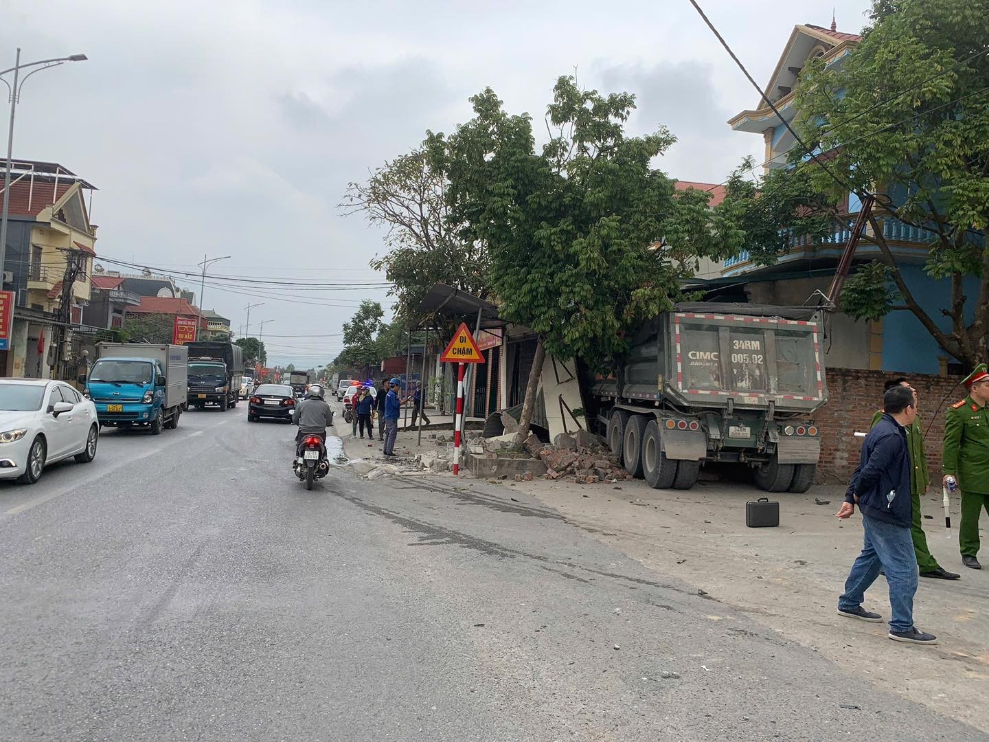 Tổng hợp tin tức tai nạn giao thông mới nhất ngày hôm nay 6/2/2026 Tổng hợp tin tức tai nạn giao thông mới nhất ngày hôm nay 6/2/2026