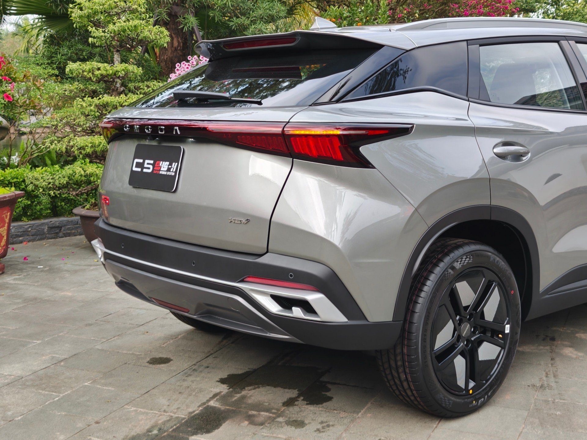 Omoda C5 SHS lộ diện, hãng thách thức Toyota Corolla Cross hybrid Omoda C5 SHS lộ diện, hãng thách thức Toyota Corolla Cross hybrid