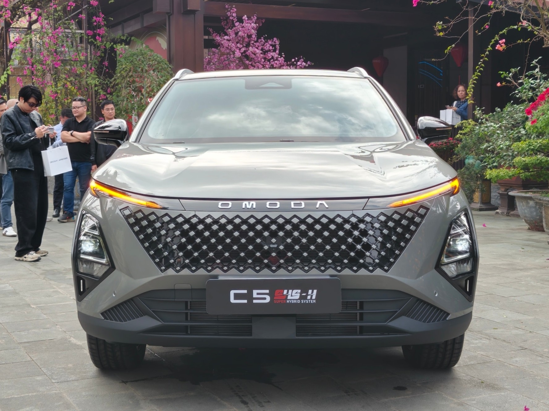 Omoda C5 SHS lộ diện, hãng thách thức Toyota Corolla Cross hybrid Omoda C5 SHS lộ diện, hãng thách thức Toyota Corolla Cross hybrid