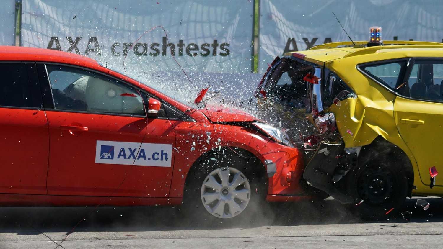 10 tính năng an toàn đã làm thay đổi hoàn toàn ngành ô tô thế giới Những hệ thống an toàn quan trọng trên xe ô tô đã giúp cứu sống hàng triệu người theo thời gian