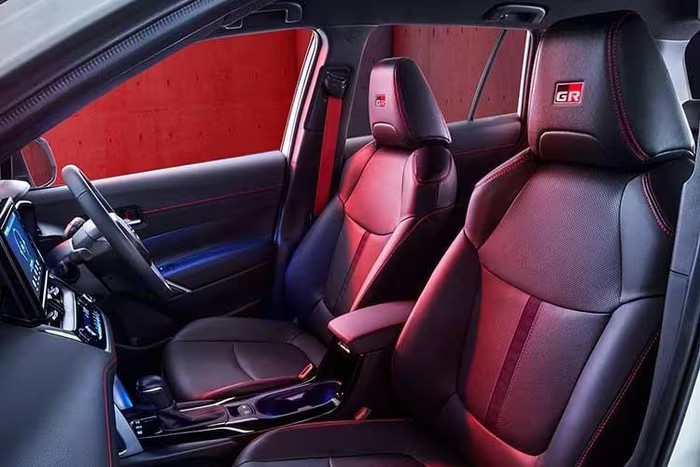 Toyota Corolla Cross HEV GR Sport 2026 ra mắt, giá quy đổi gần 1 tỷ đồng Toyota Corolla Cross HEV GR Sport 2026 ra mắt, giá quy đổi gần 1 tỷ đồng