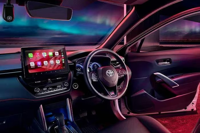 Toyota Corolla Cross HEV GR Sport 2026 ra mắt, giá quy đổi gần 1 tỷ đồng Toyota Corolla Cross HEV GR Sport 2026 ra mắt, giá quy đổi gần 1 tỷ đồng
