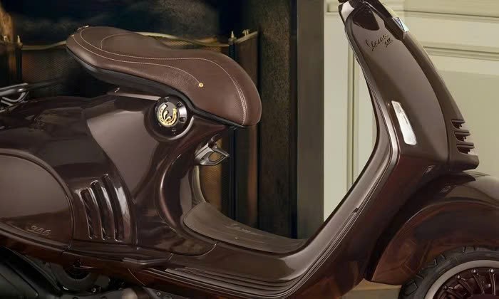 Vespa 946 phiên bản năm Ngựa ra mắt, giá dự kiến gần 500 triệu đồng Vespa 946 phiên bản năm Ngựa ra mắt, giá dự kiến gần 500 triệu đồng