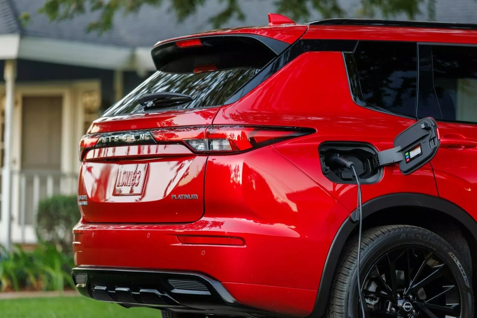 Nissan X Trail PHEV 2026, bản song sinh của Mitsubishi Outlander Nissan X Trail PHEV 2026, bản song sinh của Mitsubishi Outlander