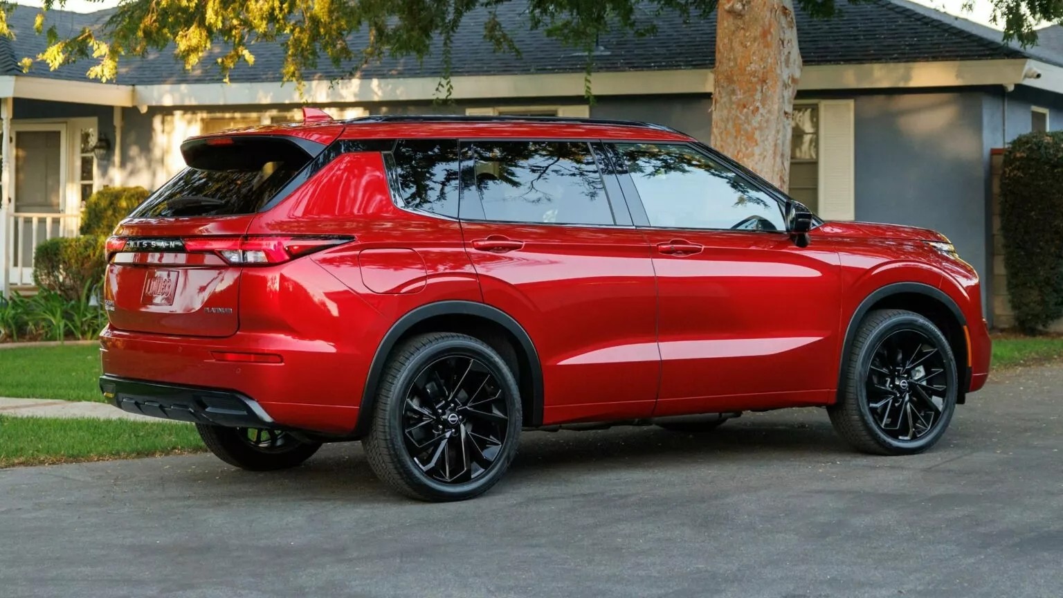 Nissan X Trail PHEV 2026, bản song sinh của Mitsubishi Outlander Nissan X Trail PHEV 2026, bản song sinh của Mitsubishi Outlander