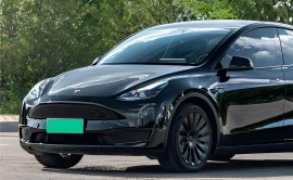 Xe điện hết pin trên đường cao tốc dù trước đó báo còn đi được 72 km