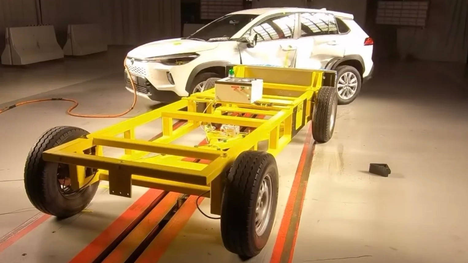 Thiếu túi khí rèm, Toyota Corolla Cross bị hạ điểm an toàn Thiếu túi khí rèm, Toyota Corolla Cross bị hạ điểm an toàn