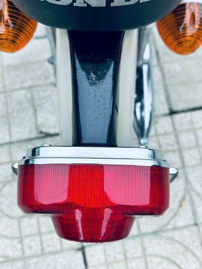 Honda 67 đời 1967 nguyên bản tại Gia Lai giá 2,2 tỷ đồng gây sốt Honda 67 đời 1967 nguyên bản tại Gia Lai giá 2,2 tỷ đồng gây sốt