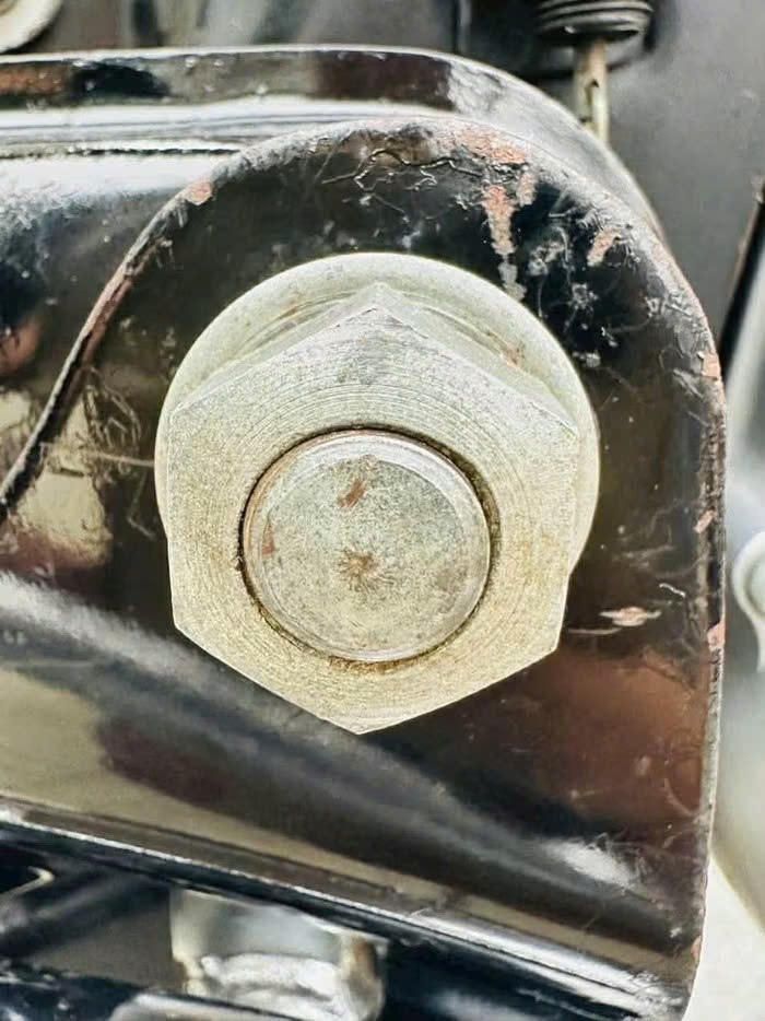 Honda 67 đời 1967 nguyên bản tại Gia Lai giá 2,2 tỷ đồng gây sốt Honda 67 đời 1967 nguyên bản tại Gia Lai giá 2,2 tỷ đồng gây sốt