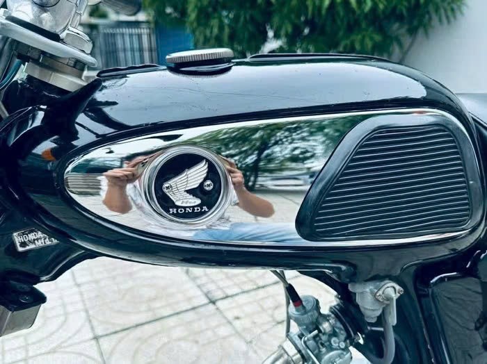 Honda 67 đời 1967 nguyên bản tại Gia Lai giá 2,2 tỷ đồng gây sốt Honda 67 đời 1967 nguyên bản tại Gia Lai giá 2,2 tỷ đồng gây sốt