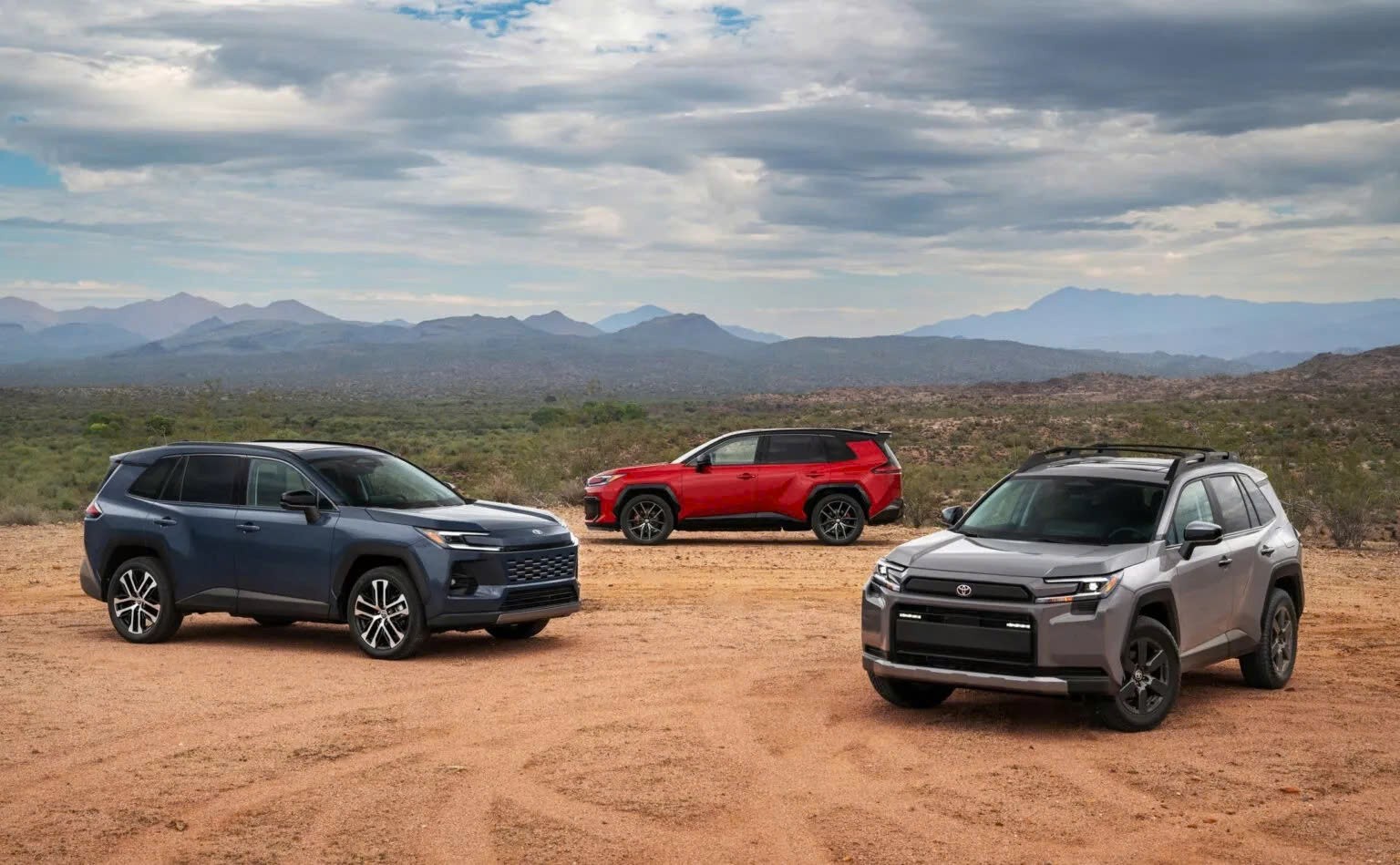 Toyota RAV4 sắp về Đông Nam Á được nhiều chờ đón do đang có giá rẻ hơn trước, dù thông số mạnh hơn Toyota RAV4 sắp về Đông Nam Á được nhiều chờ đón do đang có giá rẻ hơn trước, dù thông số mạnh hơn