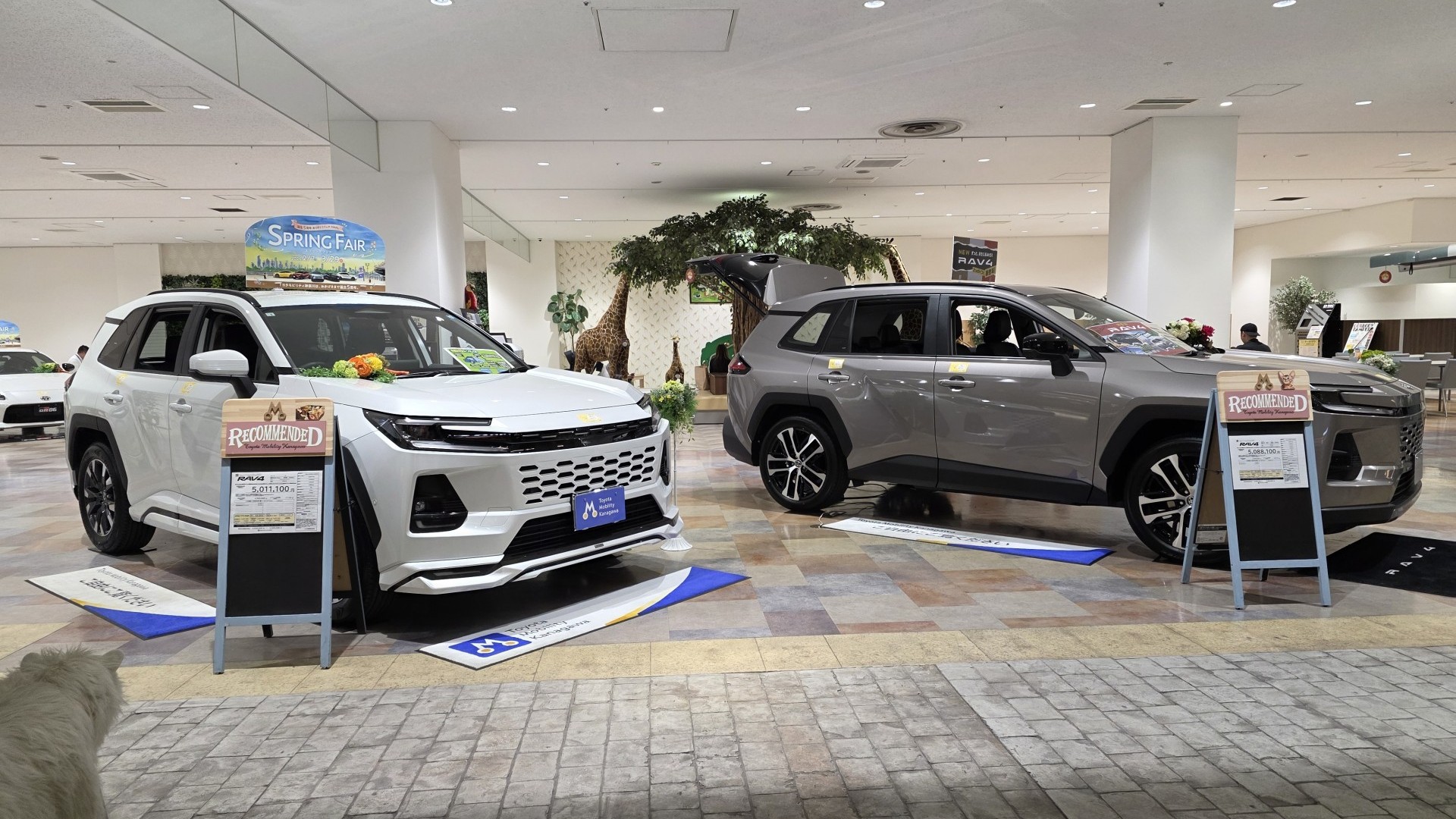 Toyota hụt nhịp toàn cầu, RAV4 và Trung Đông là nguyên nhân
