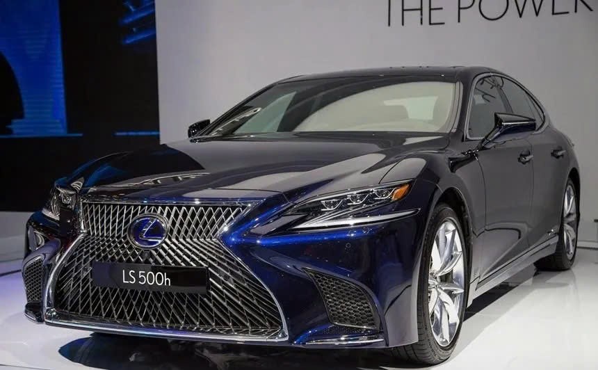 Đến lượt Lexus giảm giá loạt xe hybrid, cao nhất 330 triệu Đến lượt Lexus giảm giá loạt xe hybrid, cao nhất 330 triệu