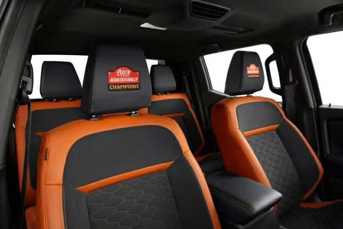 Mitsubishi Triton Championship Edition trình làng kỷ niệm chiến thắng AXCR Mitsubishi Triton Championship Edition trình làng kỷ niệm chiến thắng AXCR