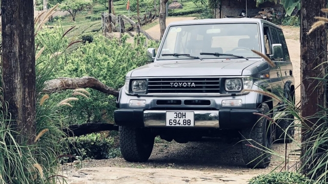 Land Cruiser RJ77 36 năm tuổi giá 1 tỷ gây sốt, minh chứng cho sự bền bỉ, giữ giá của Toyota