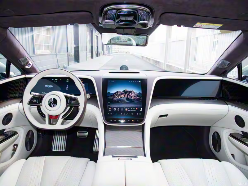 BYD Yangwang U7 - sedan điện hạng sang ra mắt với cả cấu hình PHEV và thuần điện Nội thất của BYD Yangwang U7
