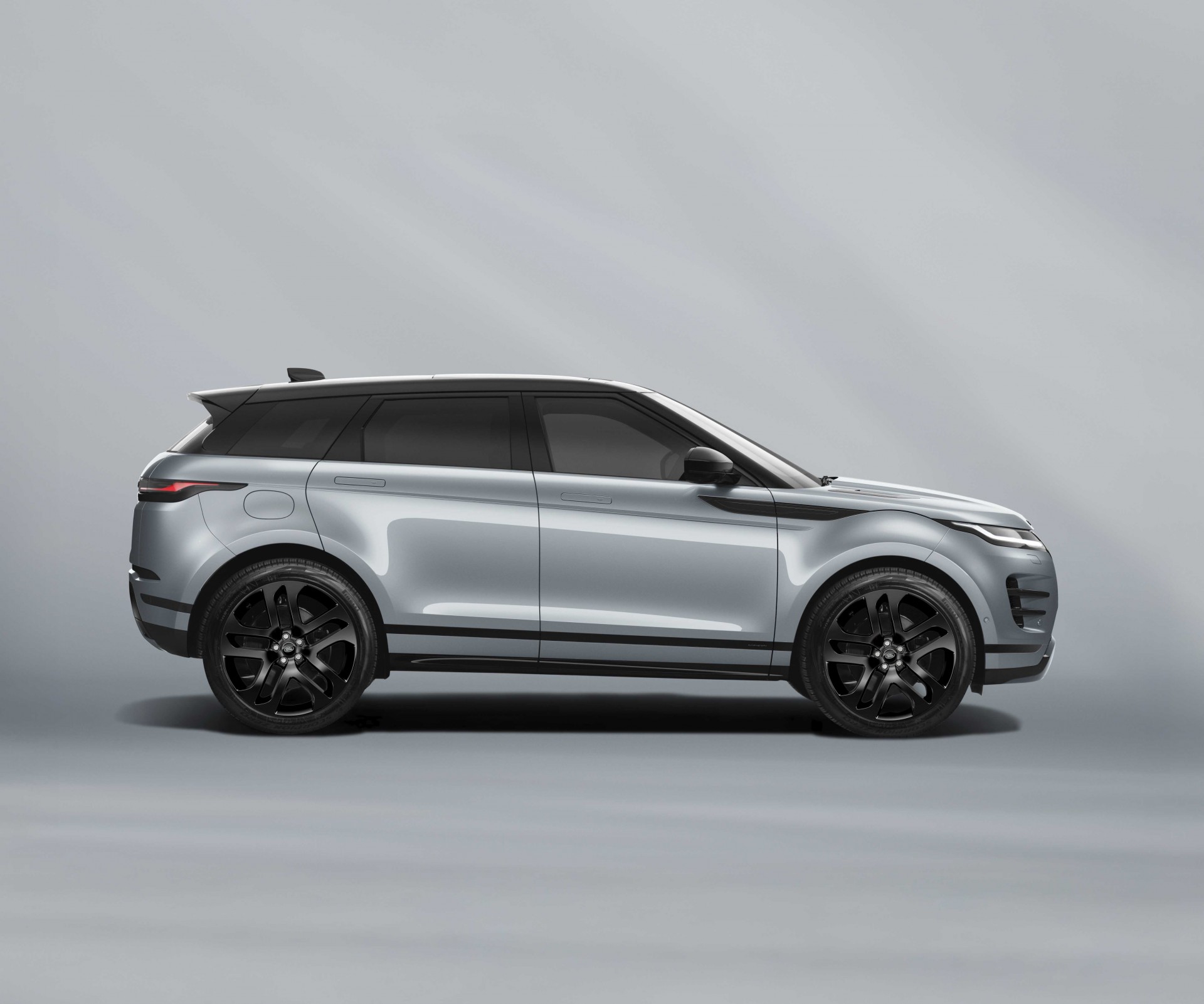 Range Rover Evoque 26.5MY ra mắt tại Việt Nam, mức giá khoảng 2,96 tỷ đồng Range Rover Evoque 26.5MY ra mắt tại Việt Nam, mức giá khoảng 2,96 tỷ đồng