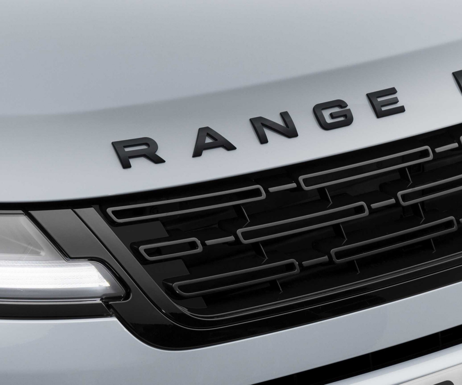 Range Rover Evoque 26.5MY ra mắt tại Việt Nam, mức giá khoảng 2,96 tỷ đồng Range Rover Evoque 26.5MY ra mắt tại Việt Nam, mức giá khoảng 2,96 tỷ đồng