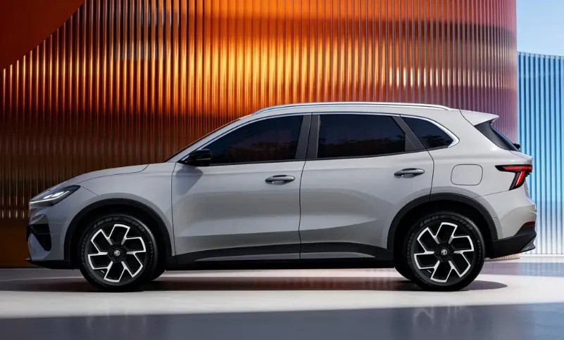 SUV điện MG 4X hé lộ hình ảnh ngoại thất, trang bị công nghệ pin bán thể rắn Phía bên của MG 4X
