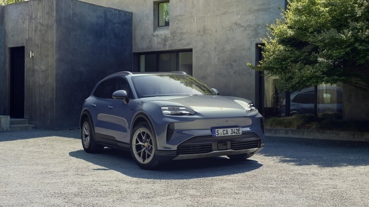 SUV điện Porsche Cayenne S Electric có gì: 657 mã lực, sạc siêu nhanh 16 phút SUV điện Porsche Cayenne S Electric có gì: 657 mã lực, sạc siêu nhanh 16 phút
