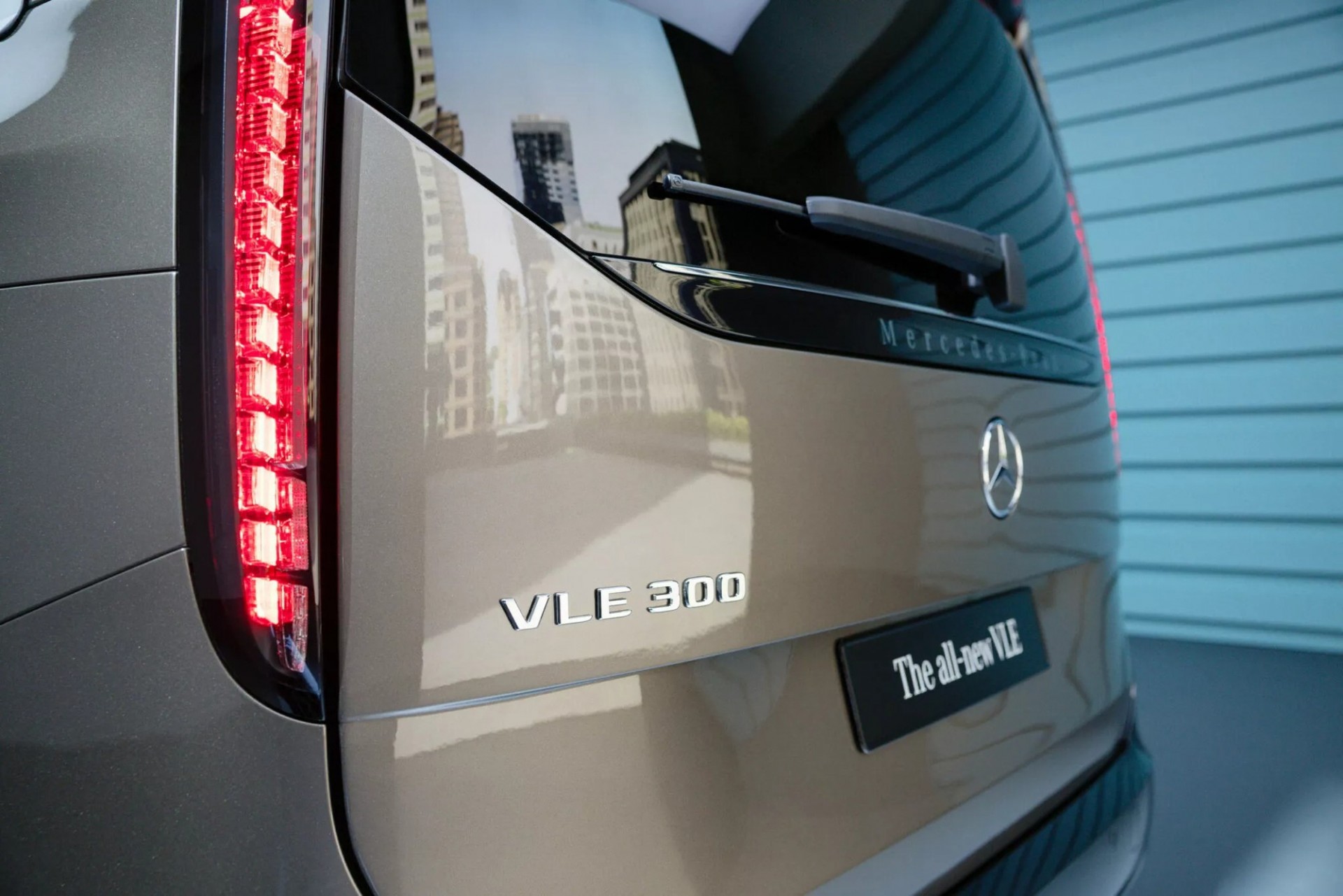 Cận cảnh Mercedes-Benz VLE, Minivan điện tầm hoạt động 700 km Cận cảnh Mercedes-Benz VLE, Minivan điện tầm hoạt động 700 km
