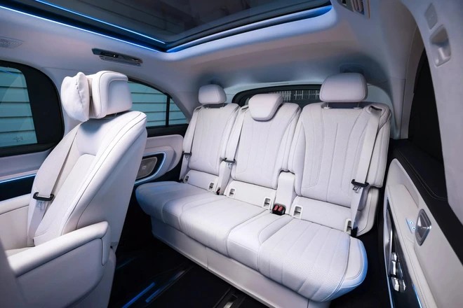 Cận cảnh Mercedes-Benz VLE, Minivan điện tầm hoạt động 700 km Cận cảnh Mercedes-Benz VLE, Minivan điện tầm hoạt động 700 km