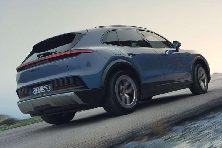 SUV điện Porsche Cayenne S Electric có gì: 657 mã lực, sạc siêu nhanh 16 phút SUV điện Porsche Cayenne S Electric có gì: 657 mã lực, sạc siêu nhanh 16 phút