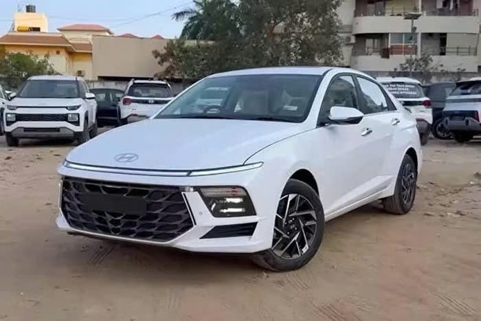 Ảnh thực tế Hyundai Accent 2026 vừa ra mắt tin xe Hyundai Accent 2026 vừa ra mắt
