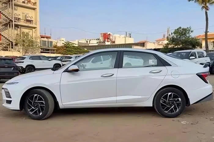 Ảnh thực tế Hyundai Accent 2026 vừa ra mắt tin xe Hyundai Accent 2026 vừa ra mắt